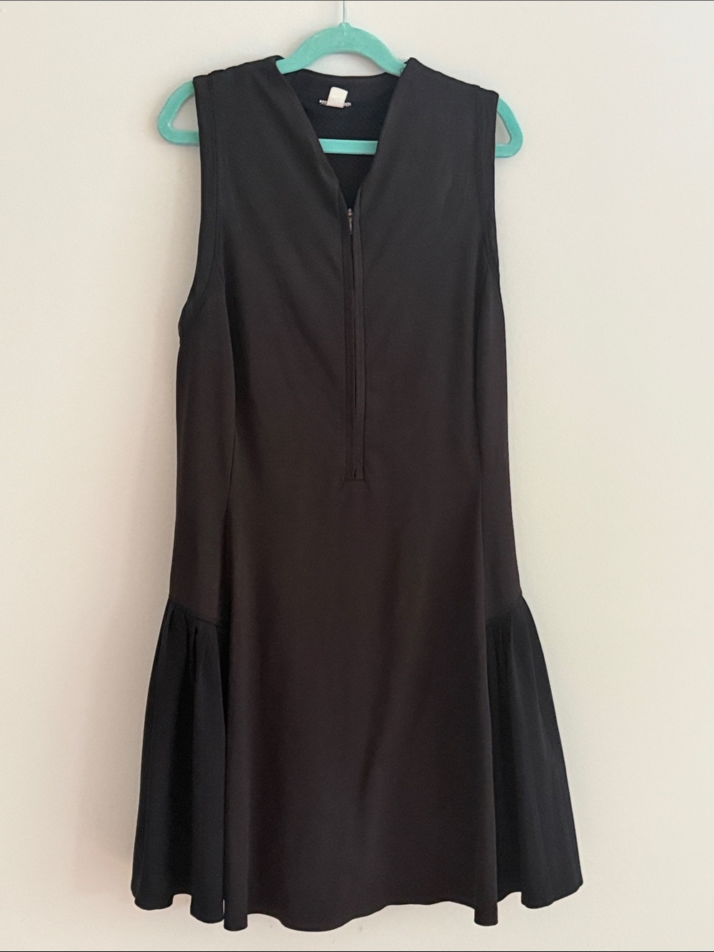 Athleta Black Sleeveless Zip-Front Tennis/Athletic Dress
